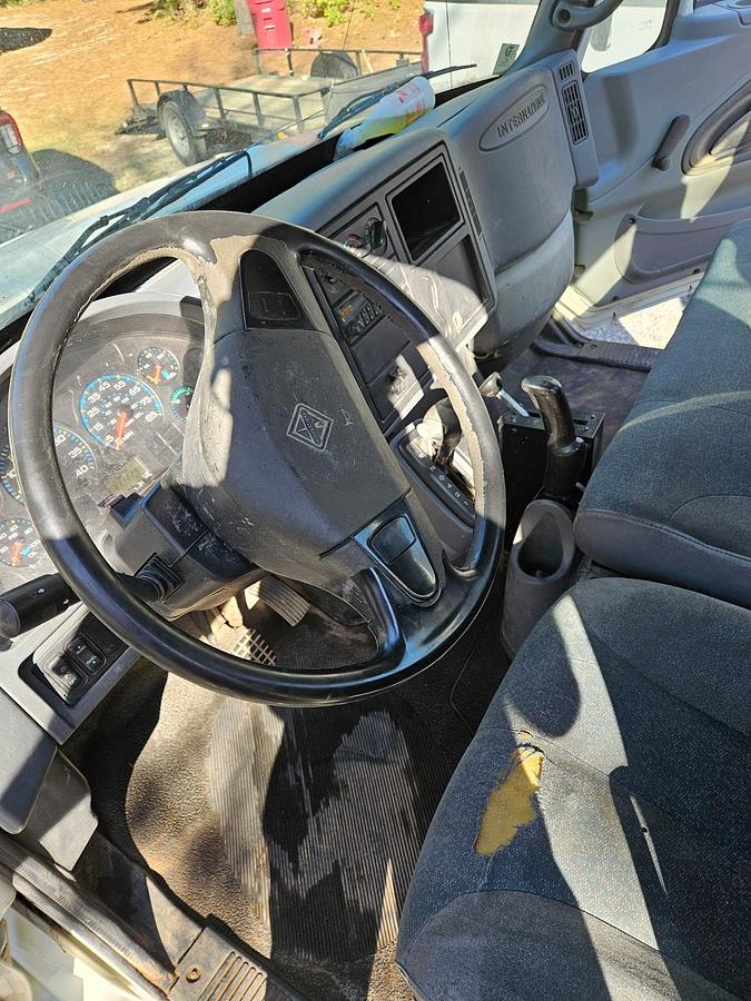 Used 2004 INTERNATIONAL 4200