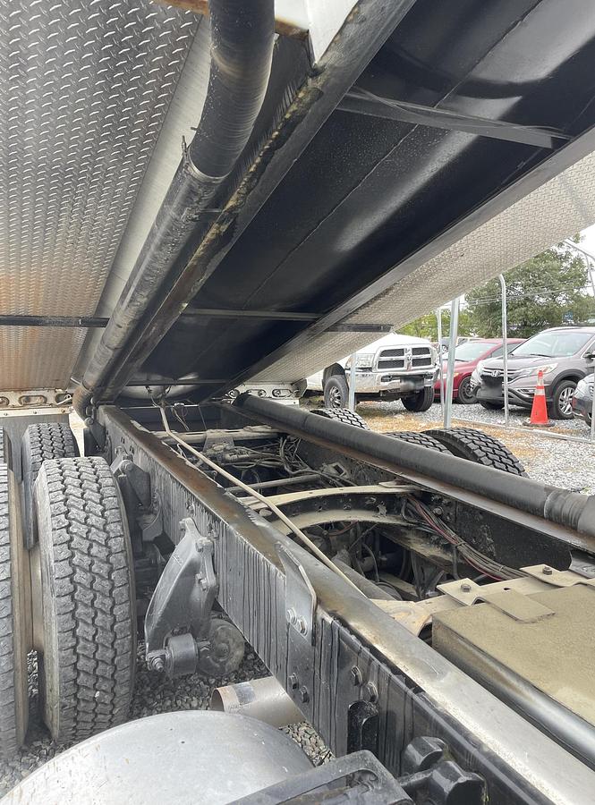 Used 2013 FREIGHTLINER Cascadia 125 Vacuum