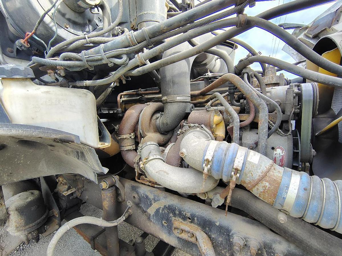 Used 2005 STERLING L9500