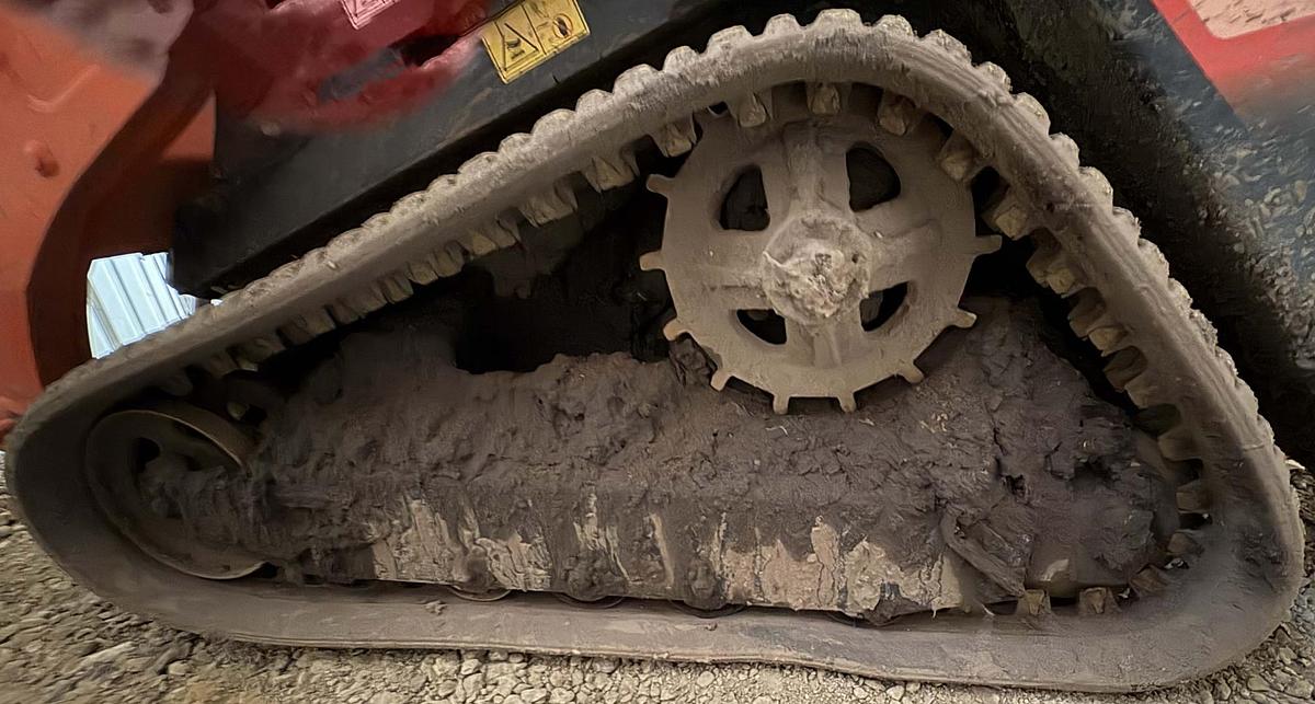 Used 2022 KUBOTA SCL1000