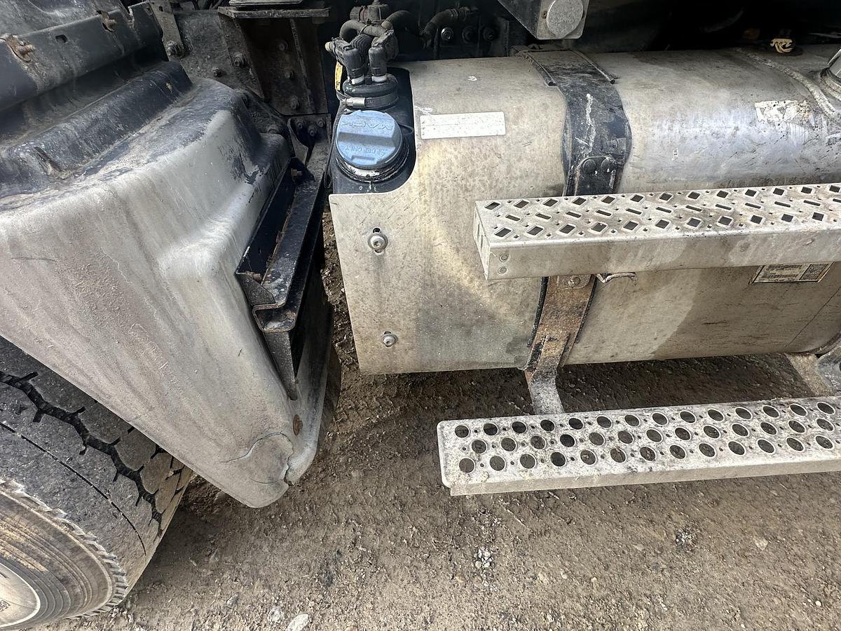 Used 2013 MACK Granite CU713