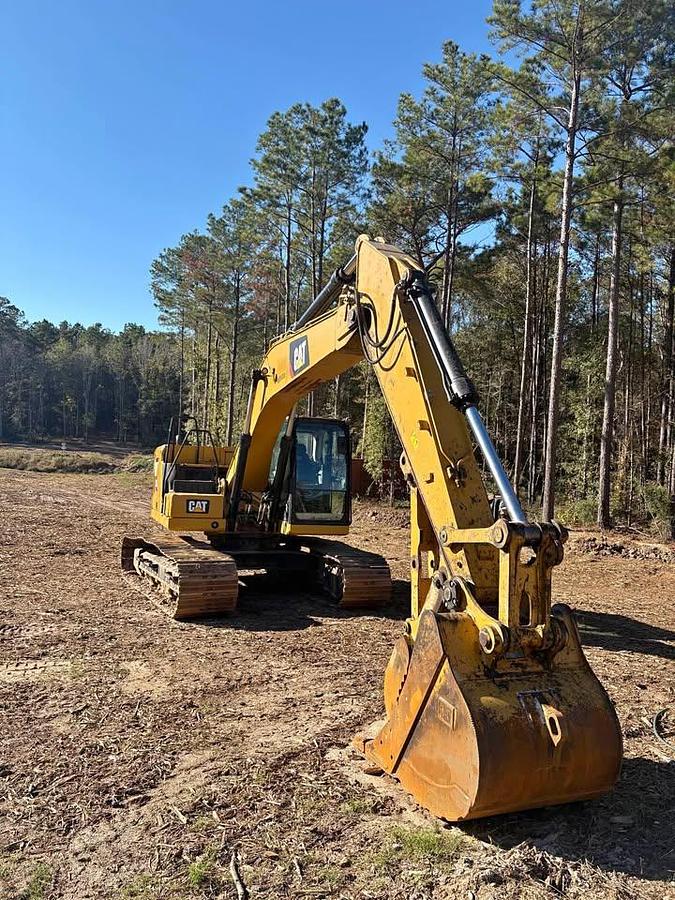 Used 2019 CATERPILLAR 320