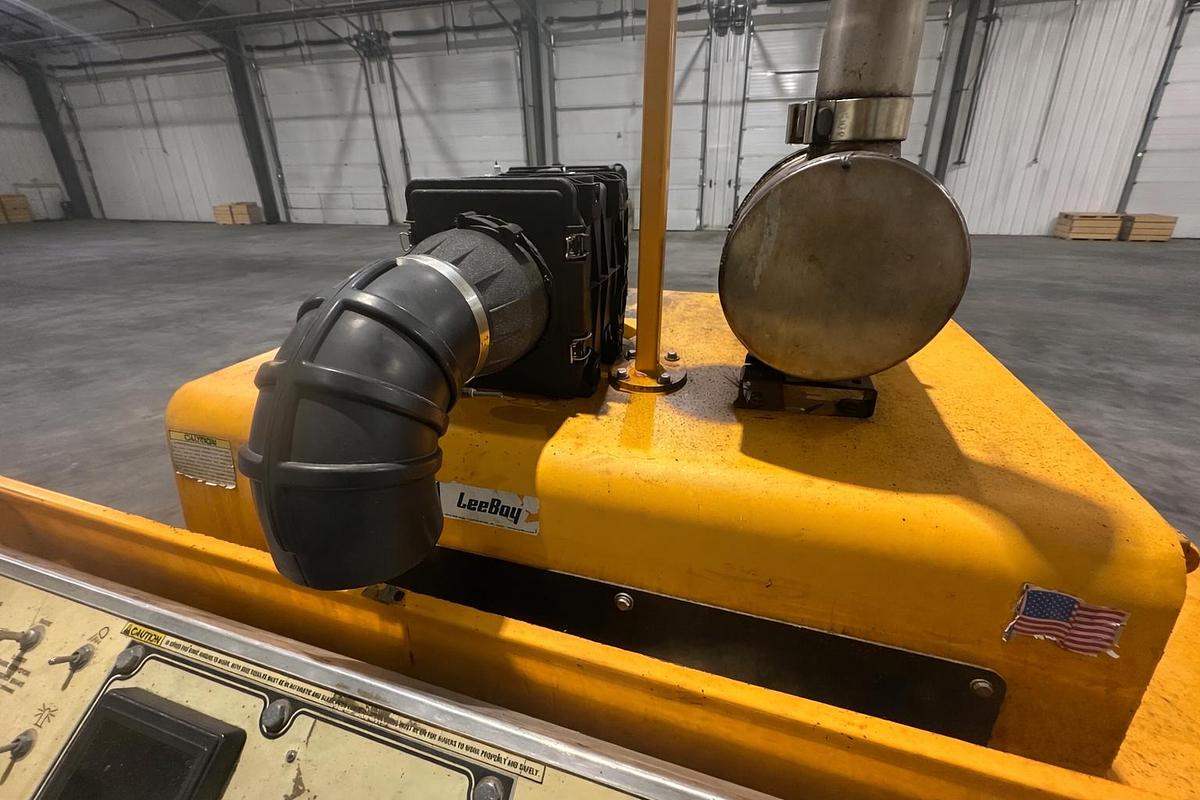 Used 2015 LEEBOY 8515C