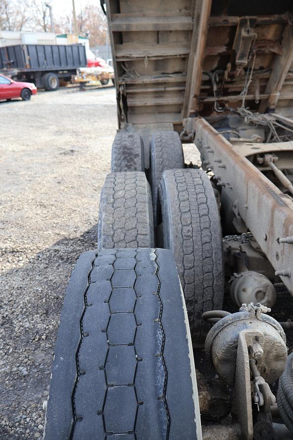 Used 2007 MACK Granite CV713