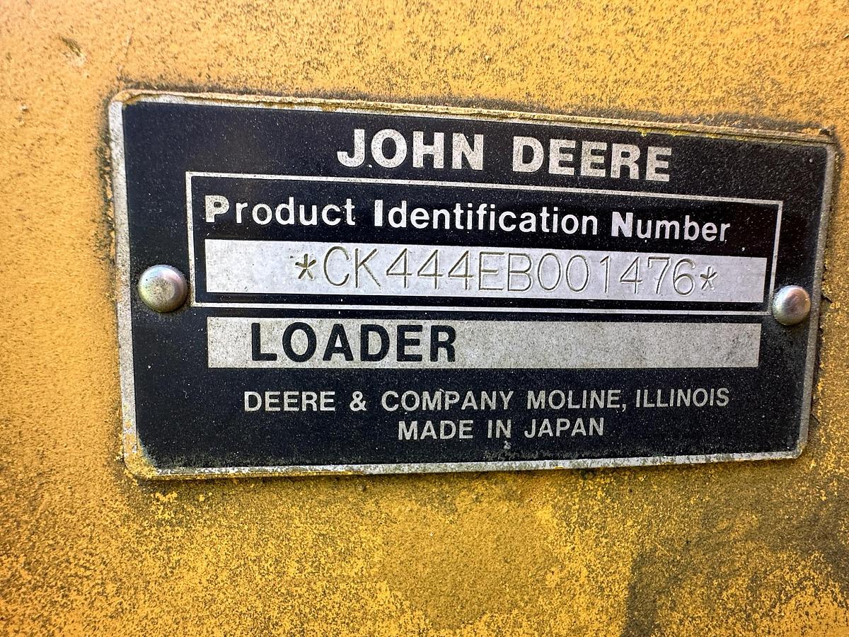 Used 1994 DEERE 444E