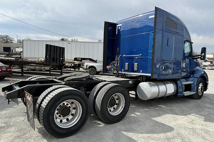Used 2017 KENWORTH T680