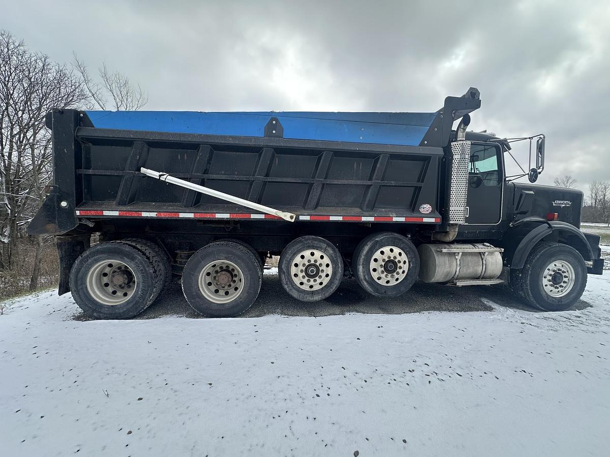 Used 2002 KENWORTH T800