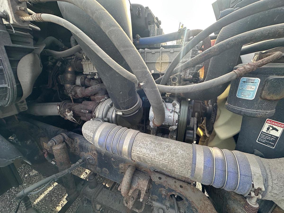 Used 2012 FREIGHTLINER Cascadia 125