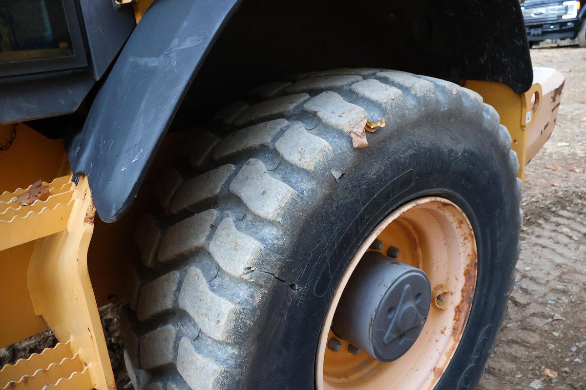 Used 2014 VOLVO L50G