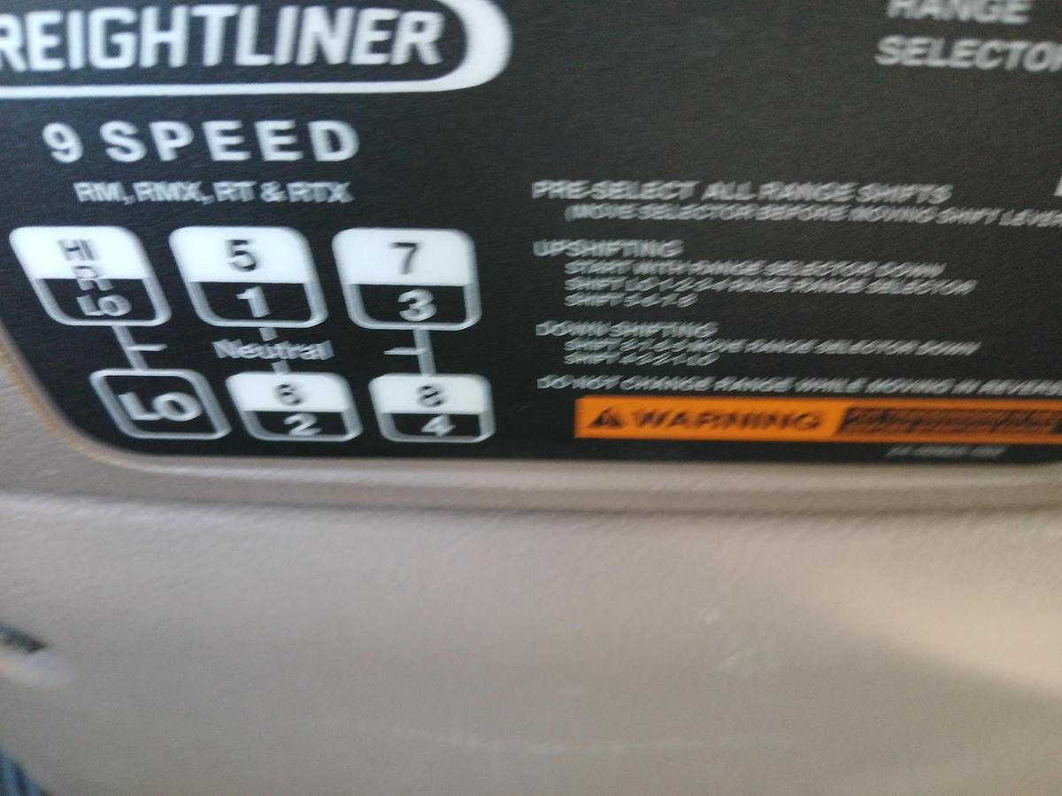 Used 2012 FREIGHTLINER Columbia