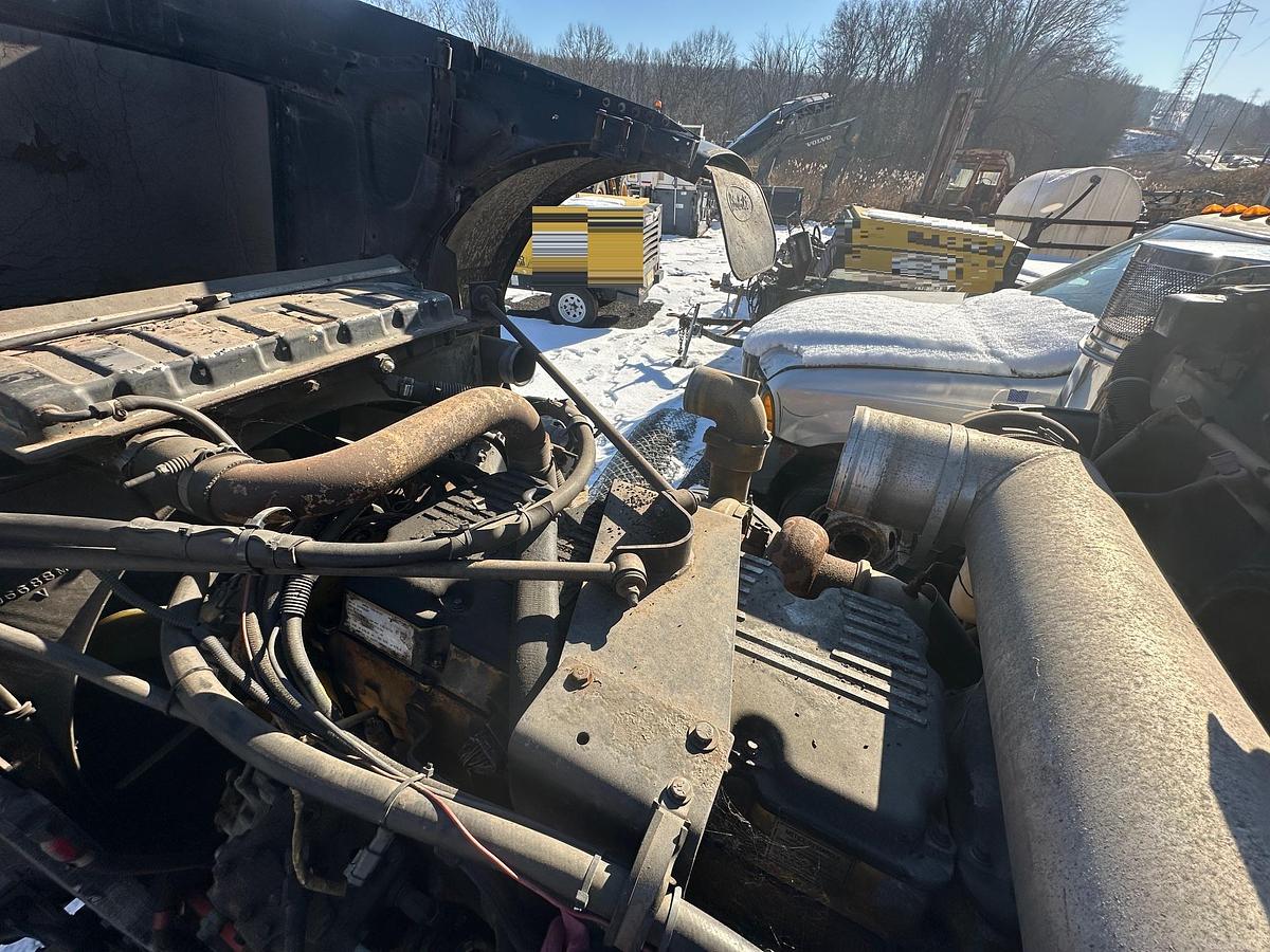 Used 1997 PETERBILT 389