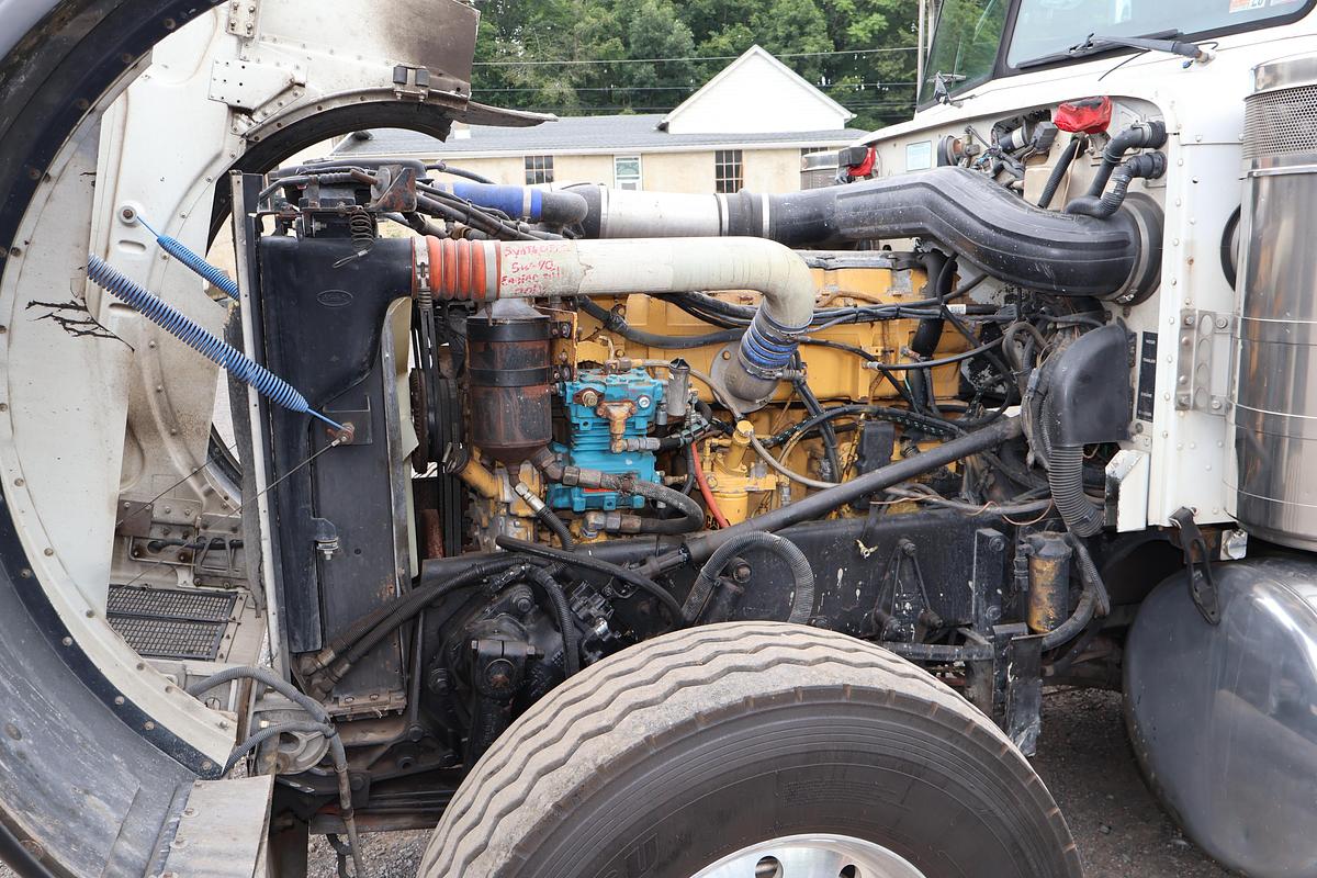 Used 2001 PETERBILT 379