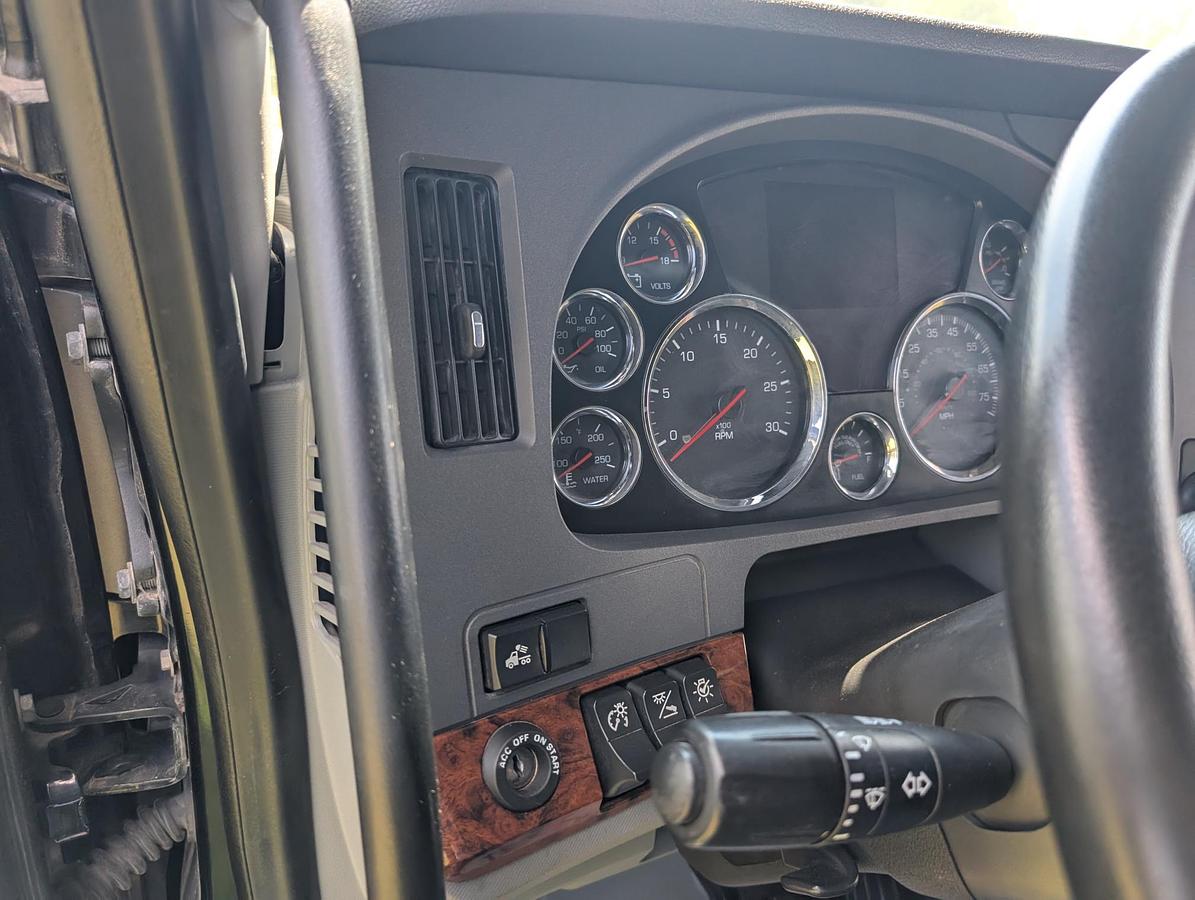 Used 2021 KENWORTH T680