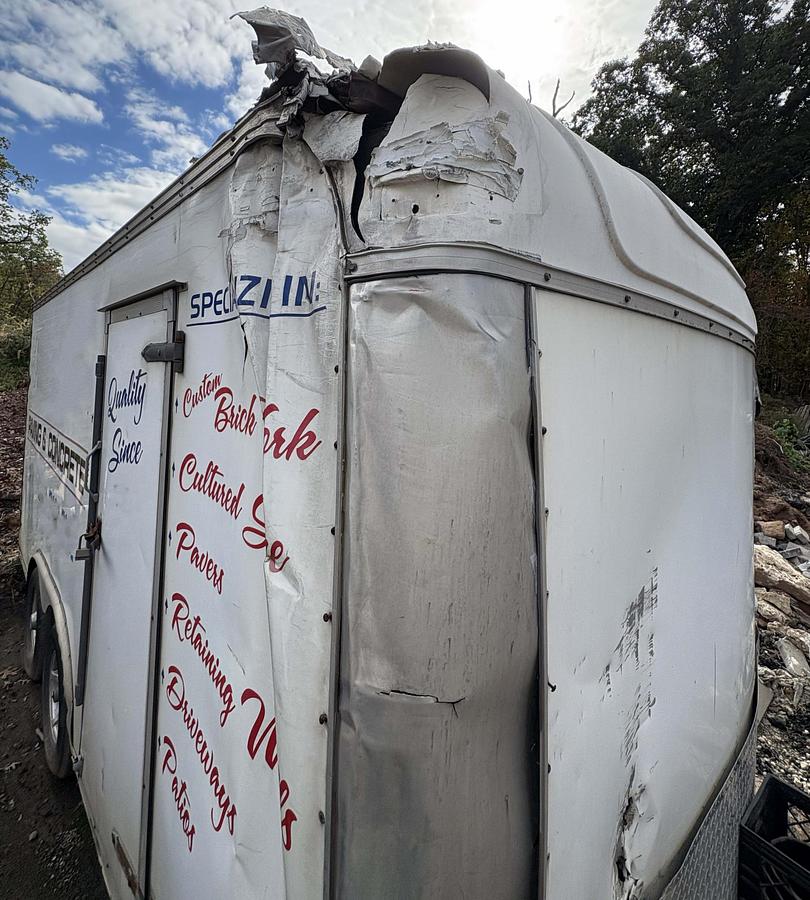 Used 2010 UNITED Expressline Enclosed Trailer