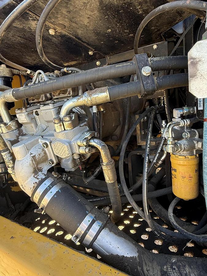 Used 2017 DEERE 210G LC