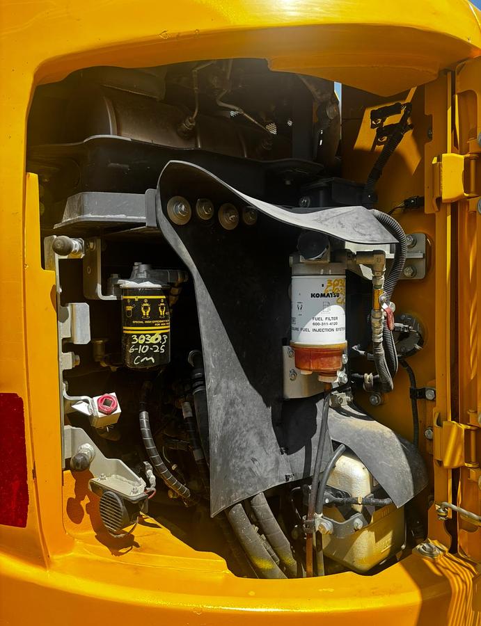 Used 2022 KOMATSU PC138USLC-11