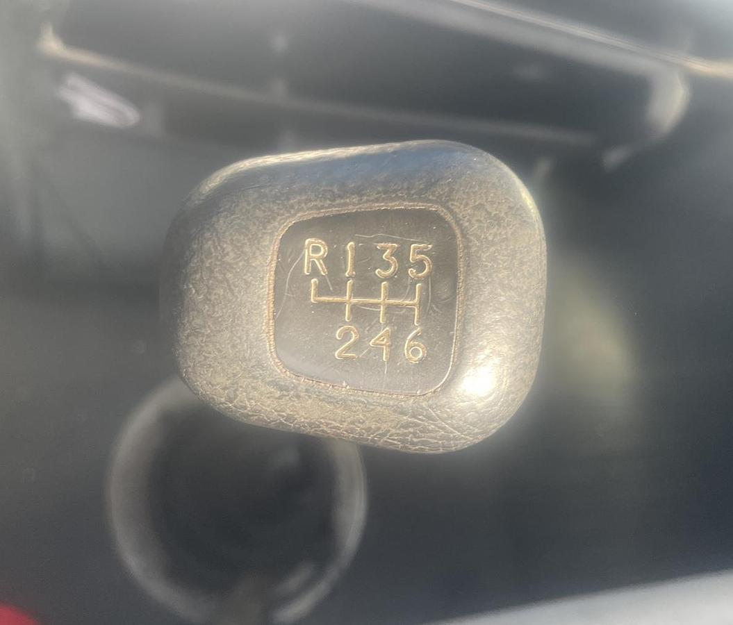 Used 2005 FREIGHTLINER FL70