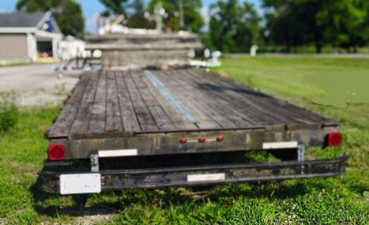 Used 2004 CUSTOM BUILT 33 foot