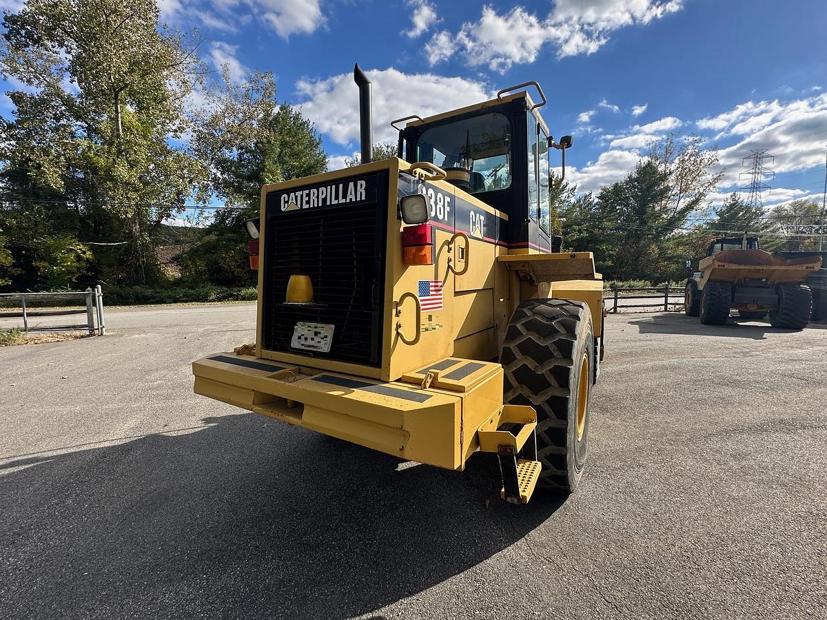Used 1994 CATERPILLAR 938F