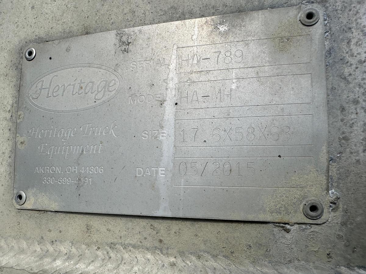 Used 2016 PETERBILT 365