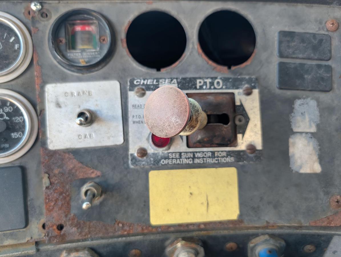 Used 2003 MACK RD688S