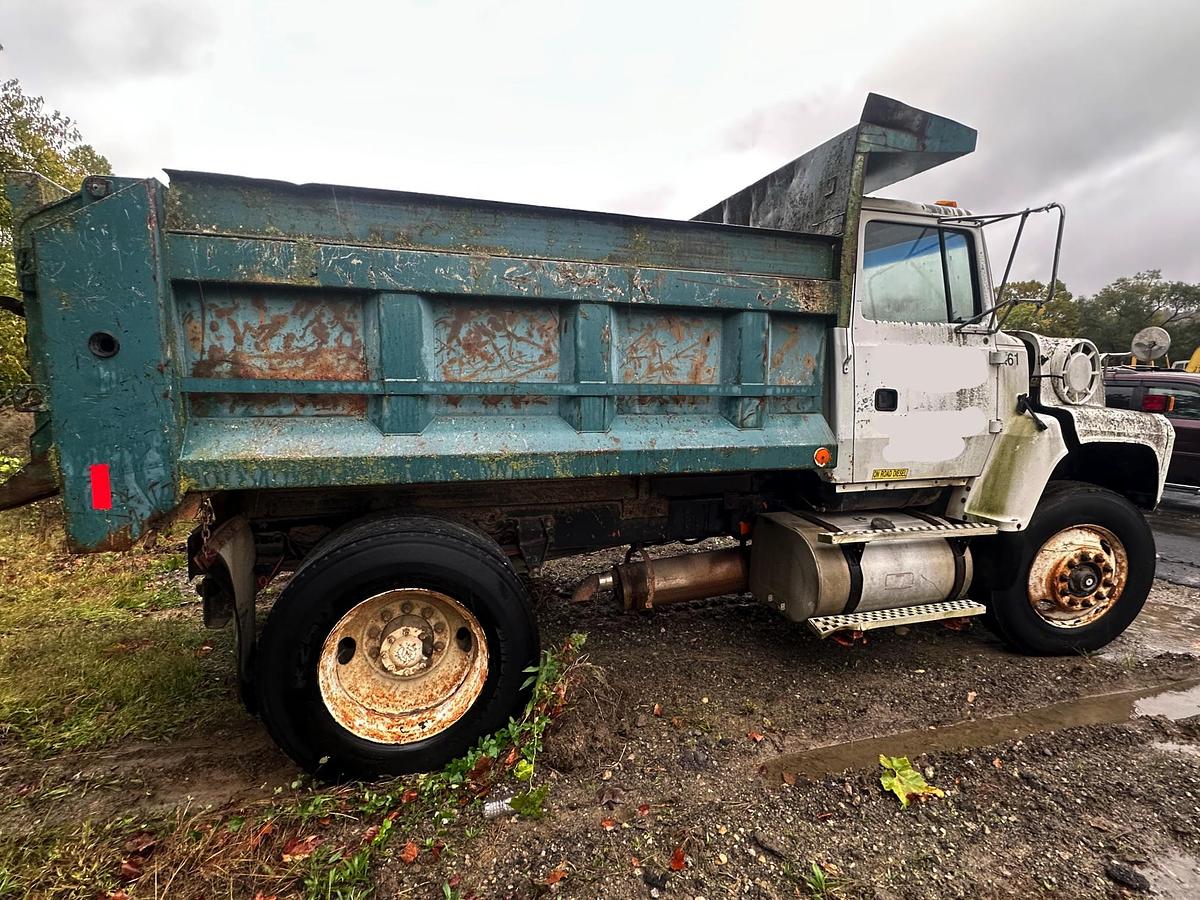 Used 1995 FORD L8000