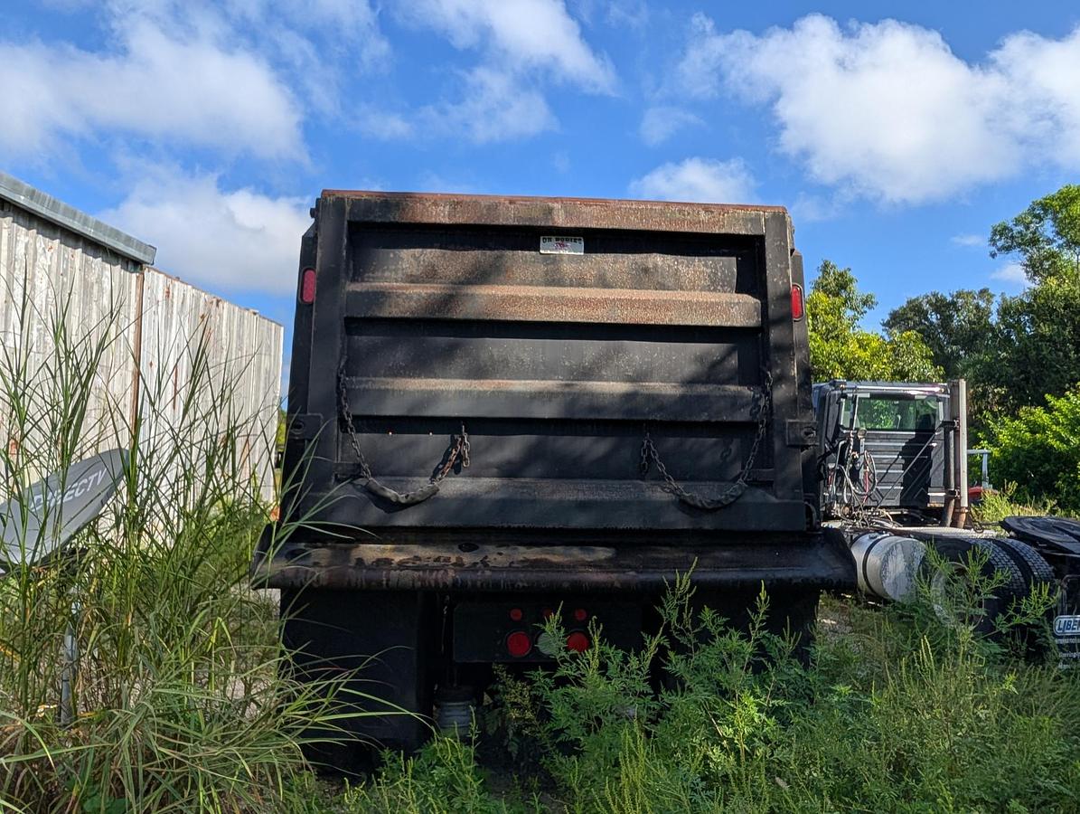 Used 2015 CATERPILLAR CT660 S