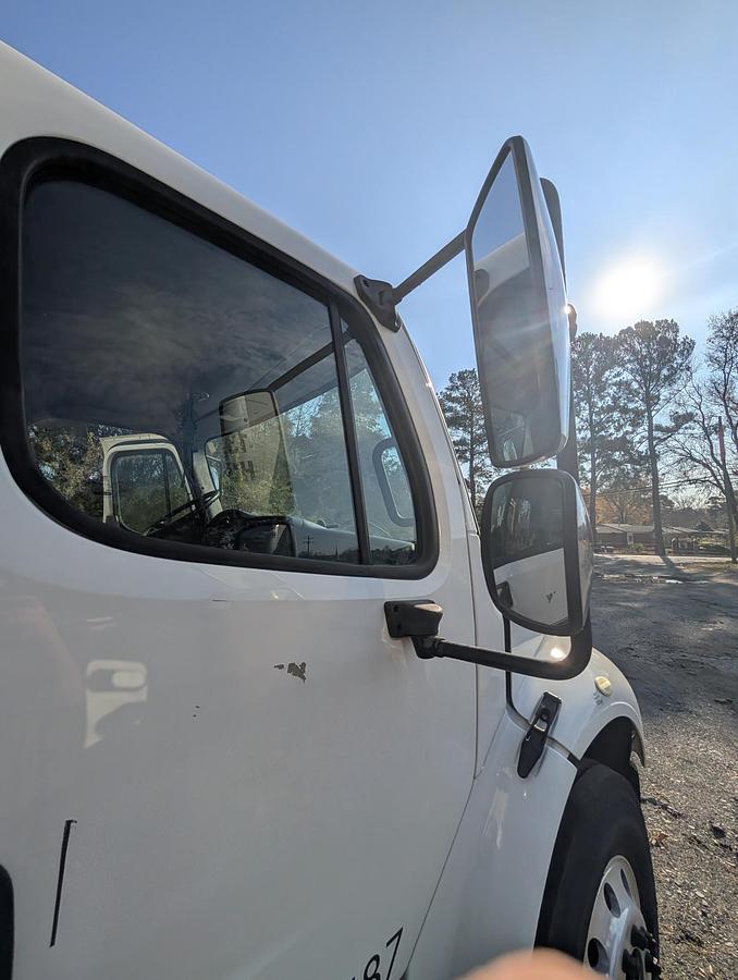 Used 2017 FREIGHTLINER M2 106
