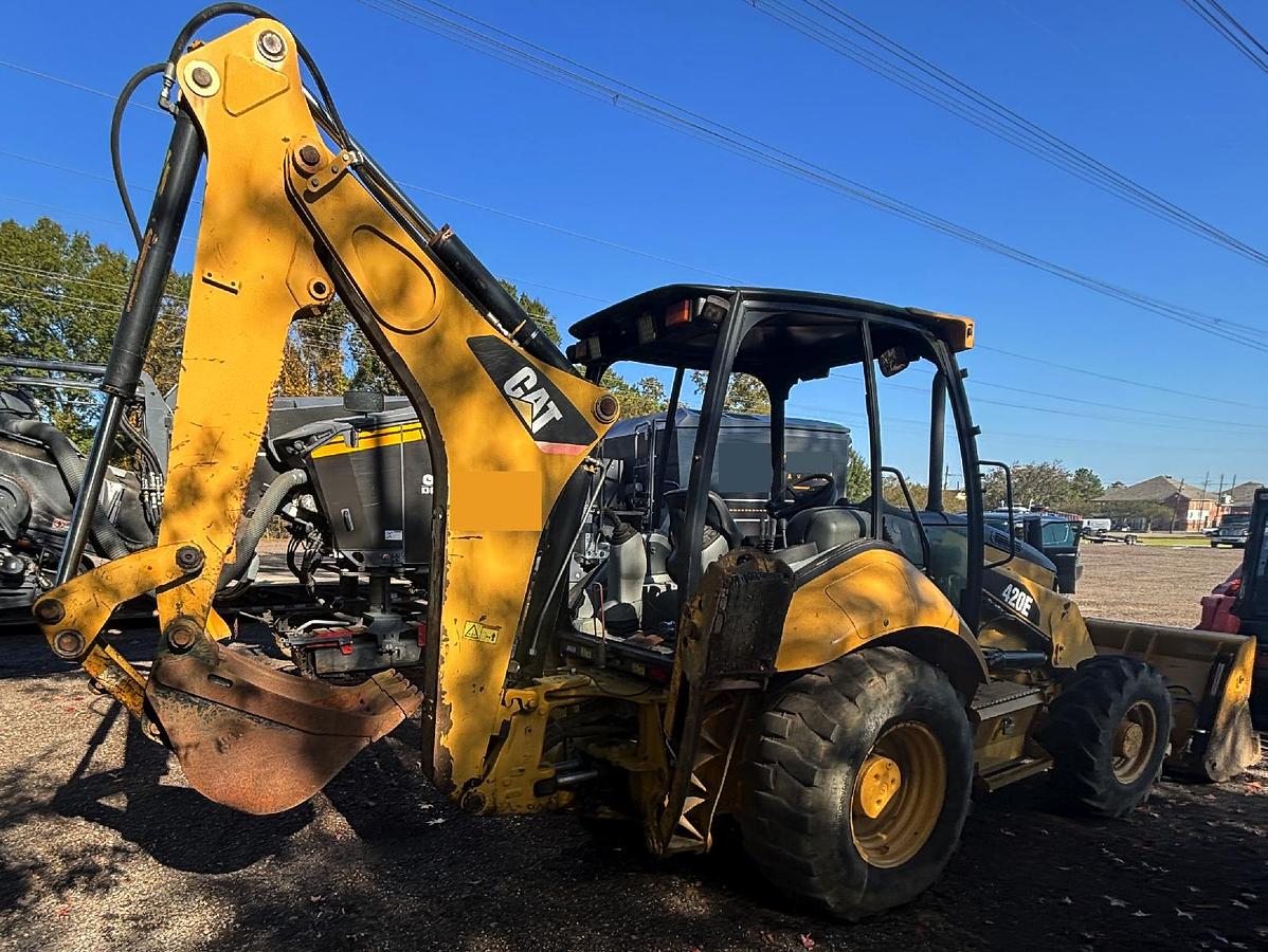 Used 2011 CATERPILLAR 420E
