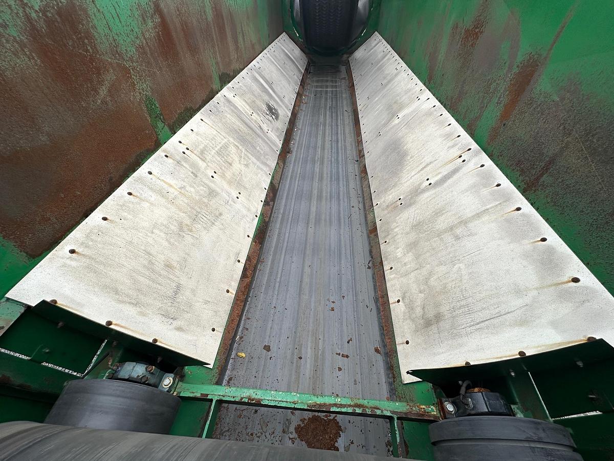 Used 2019 MCCLOSKEY 733RE