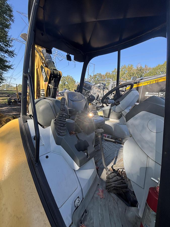 Used 2011 CATERPILLAR 420E