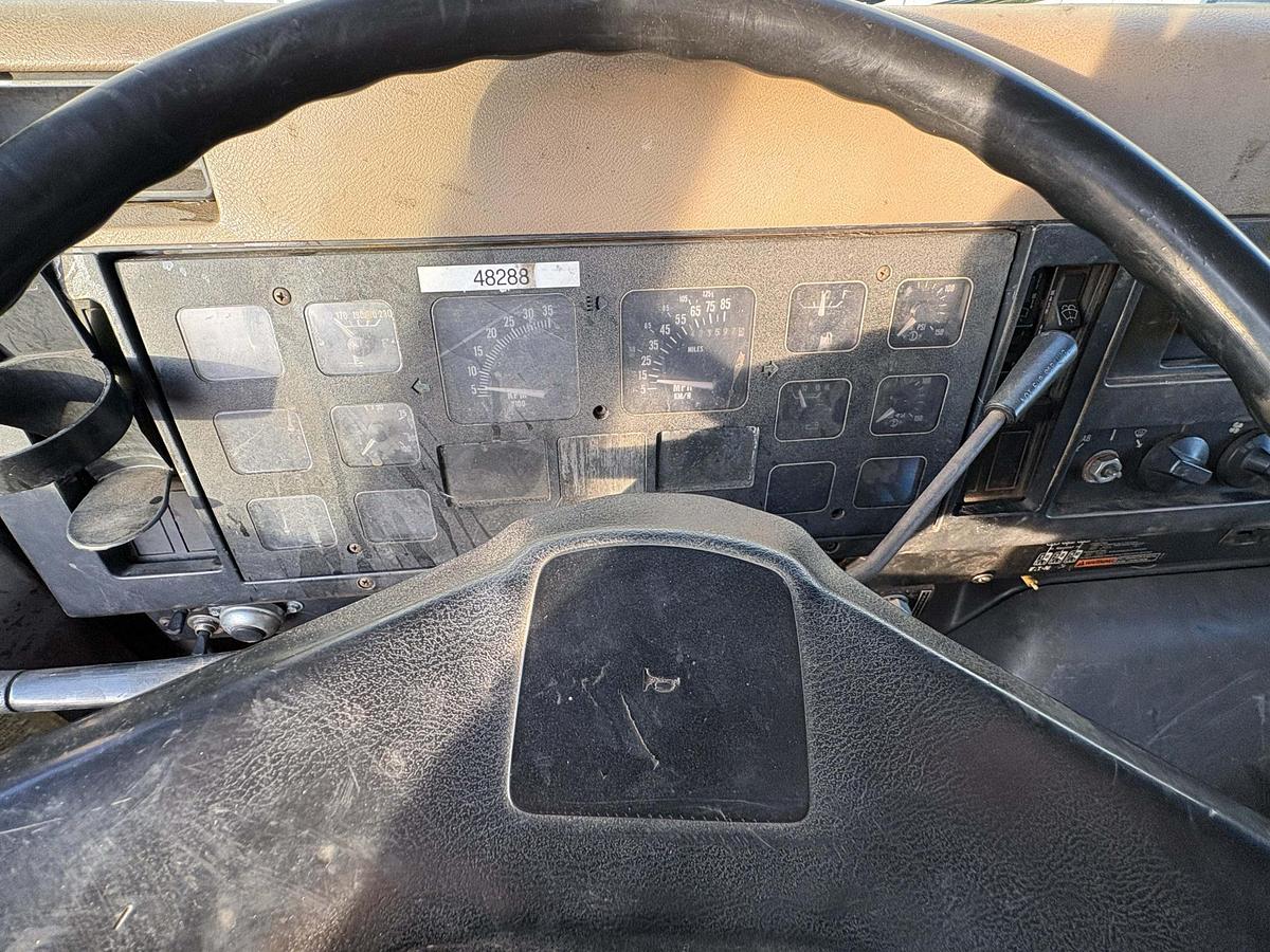 Used 1990 INTERNATIONAL F-4900