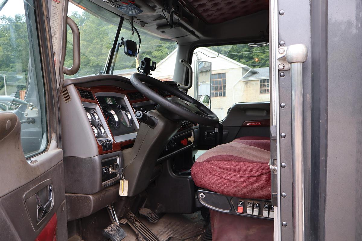 Used 2008 KENWORTH W900