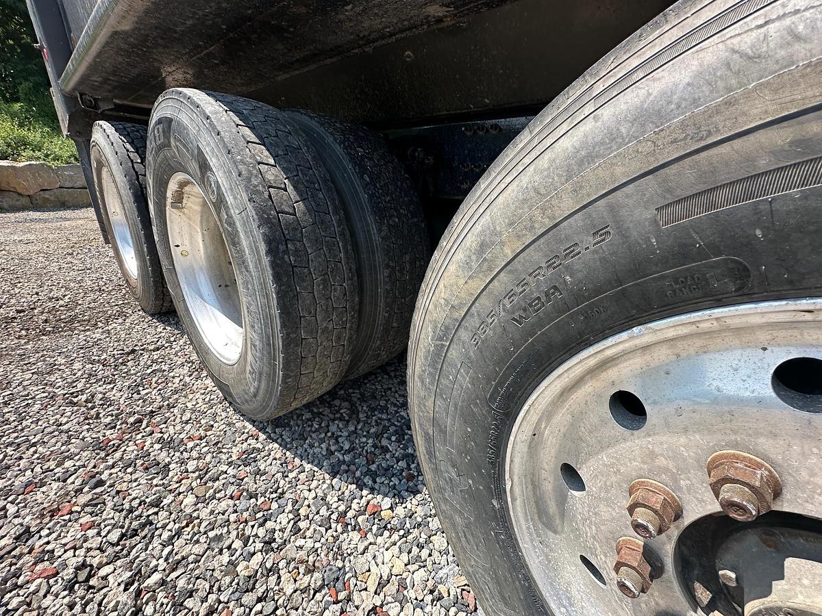 Used 2019 MACK Granite GR64F