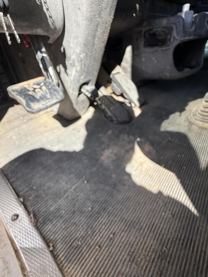 Used 2002 KENWORTH T800