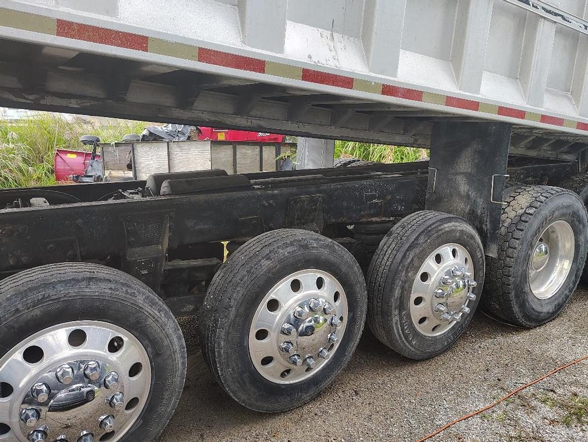Used 1999 FREIGHTLINER 5-Axle