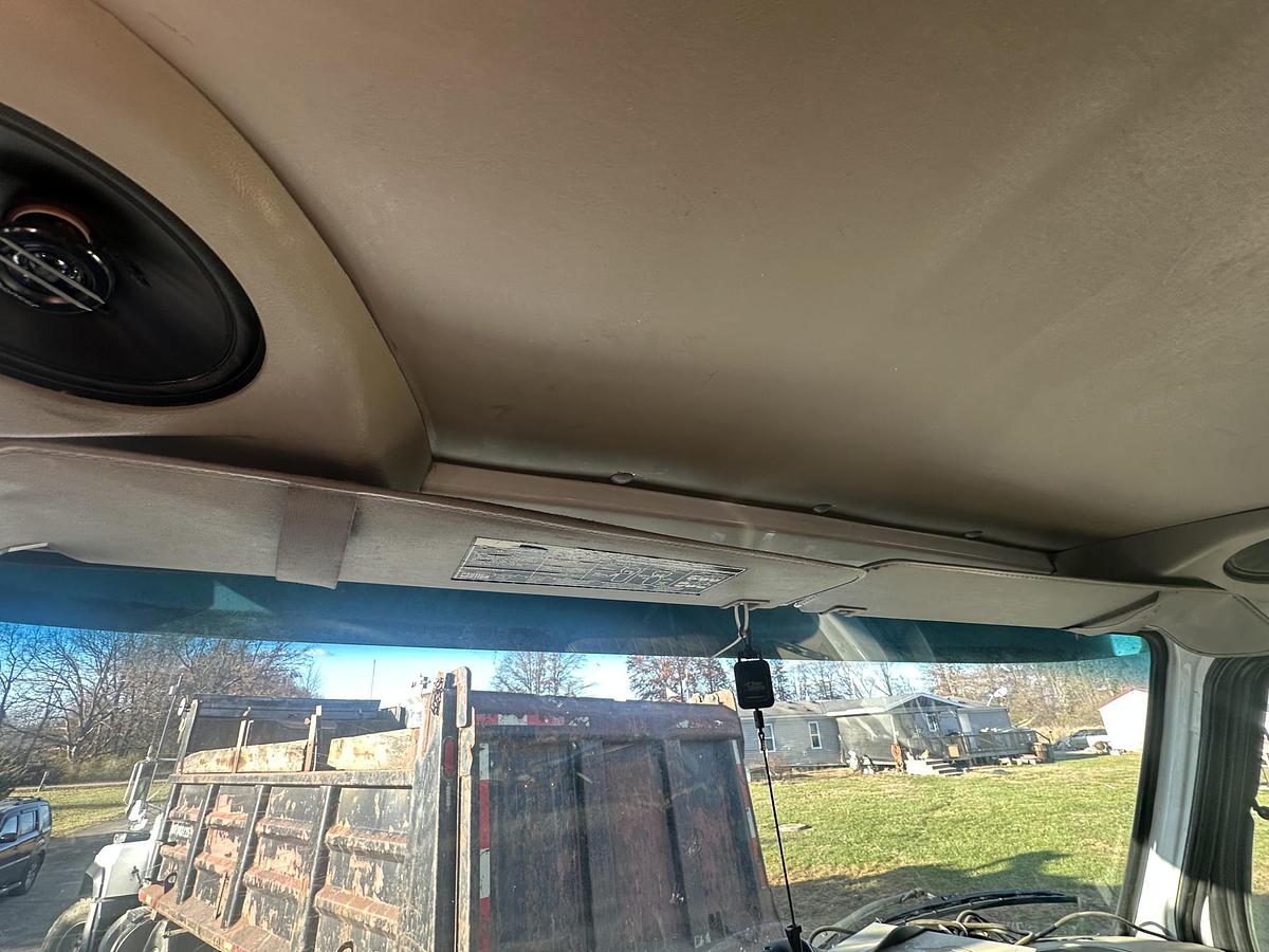 Used 2004 STERLING L7500