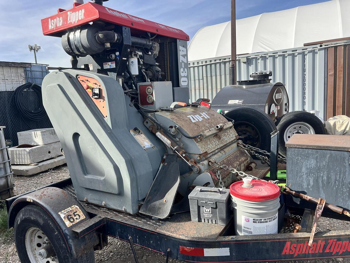 Used 1998 ASPHALT ZIPPER AZ300