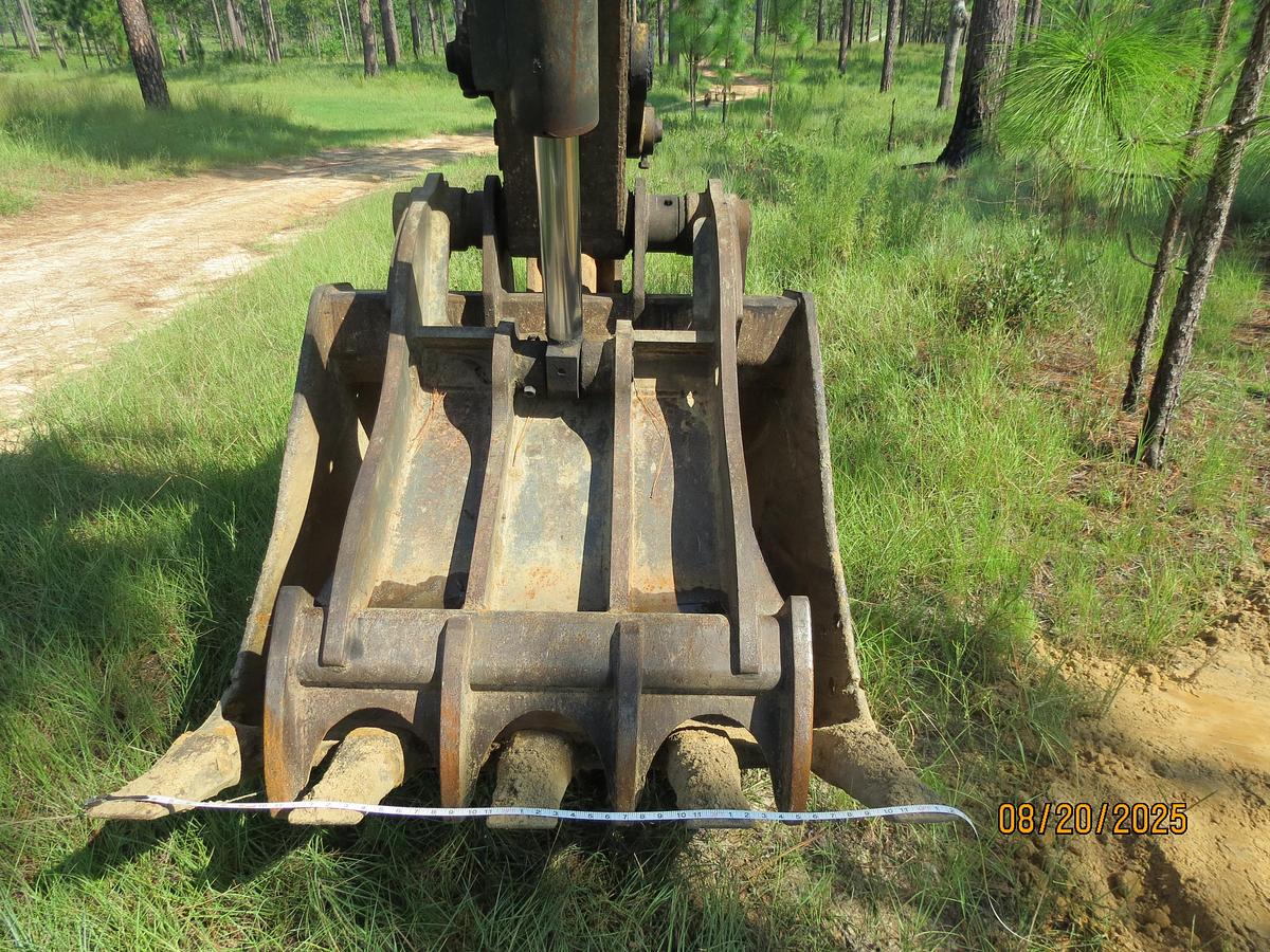 Used 2016 KOMATSU PC210LC-11