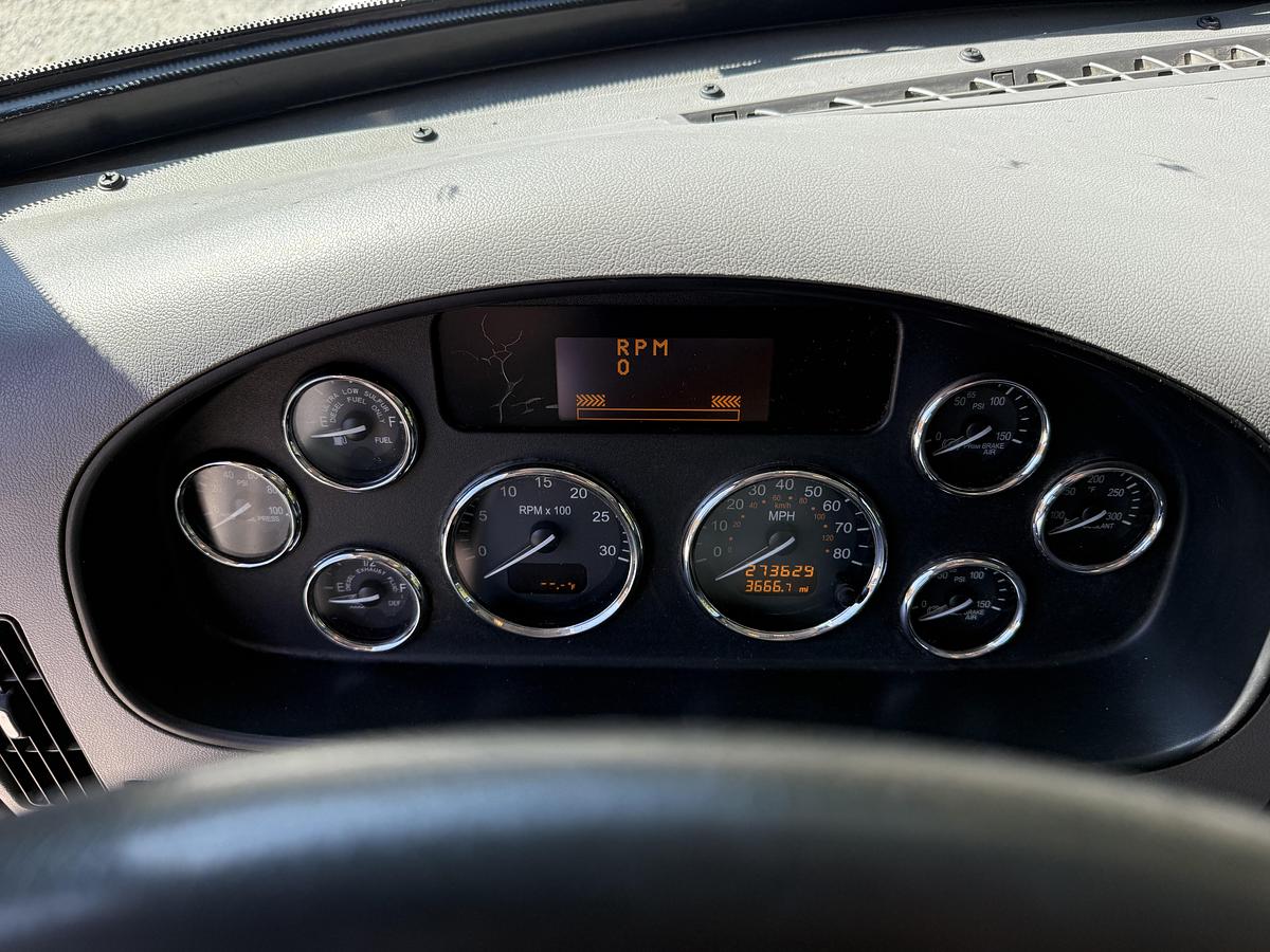 Used 2017 PETERBILT 337