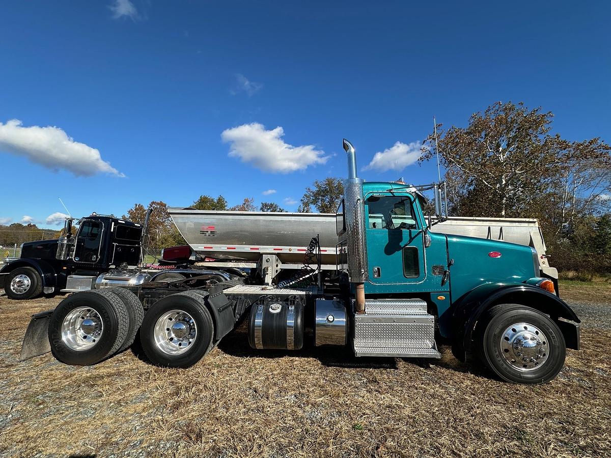Used 2012 PETERBILT 365