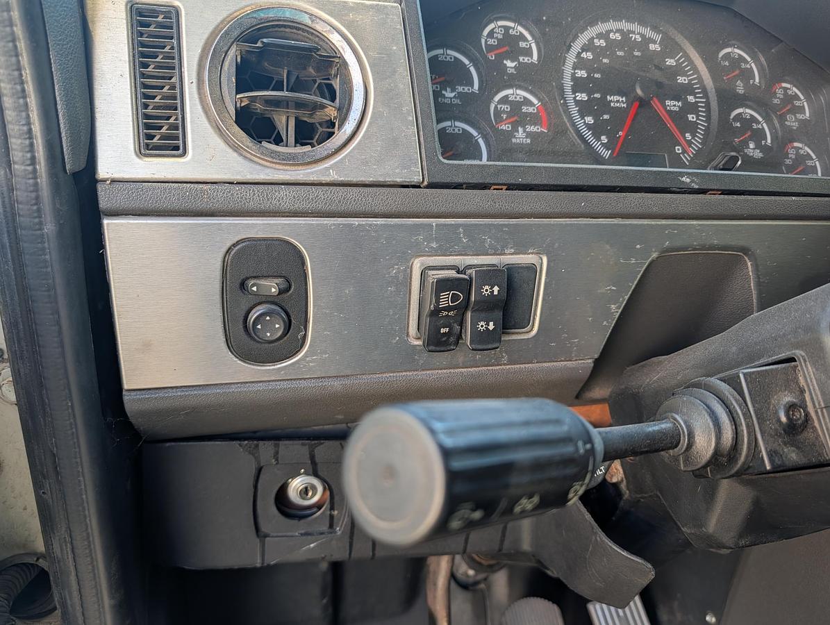 Used 2015 CATERPILLAR CT660 S