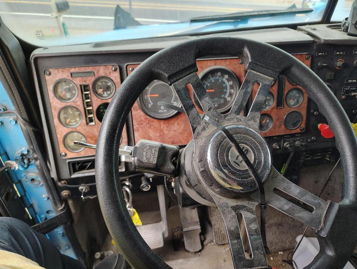 Used 1994 INTERNATIONAL 9200 6x4