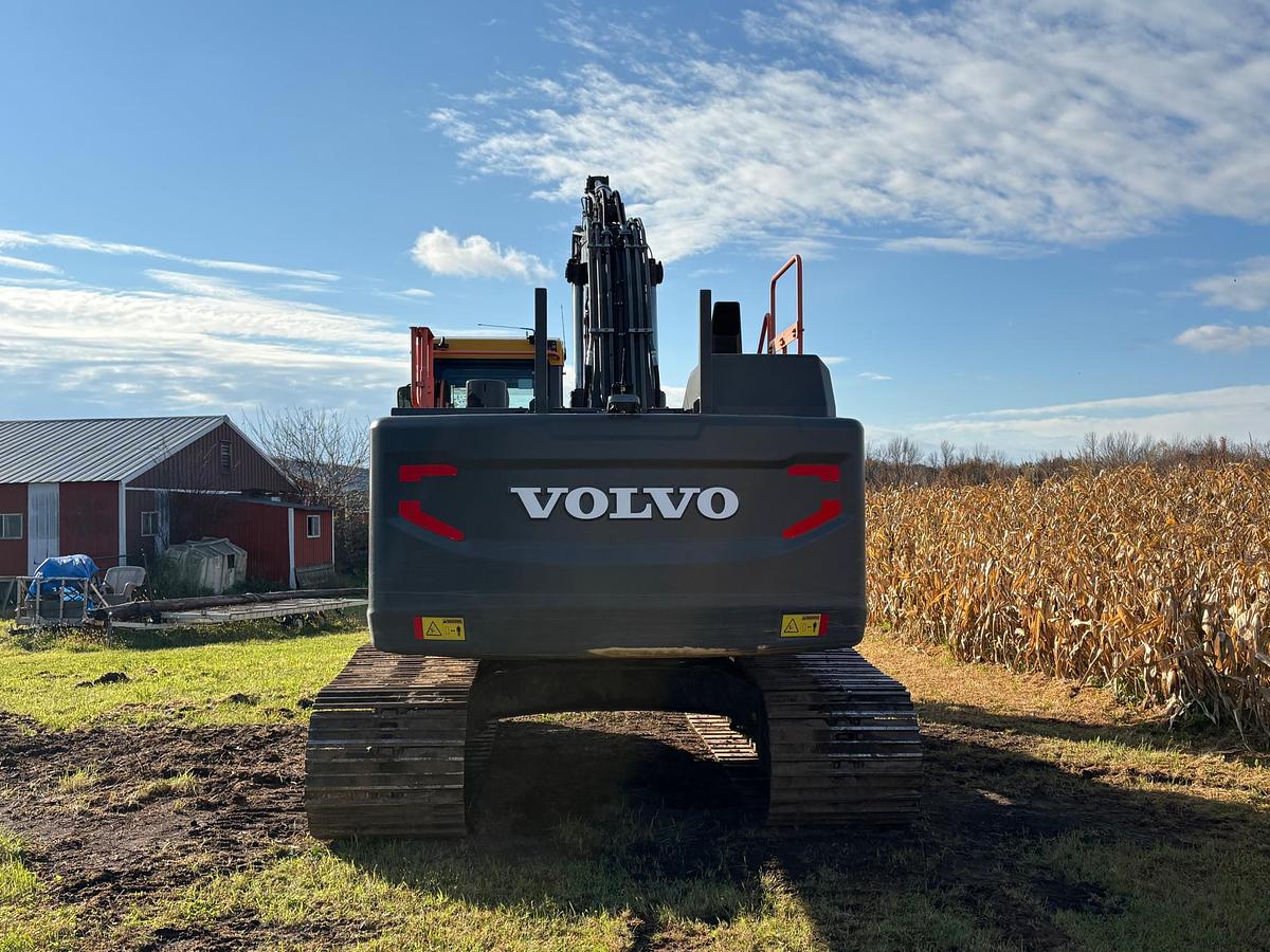 Used 2019 VOLVO EC220EL