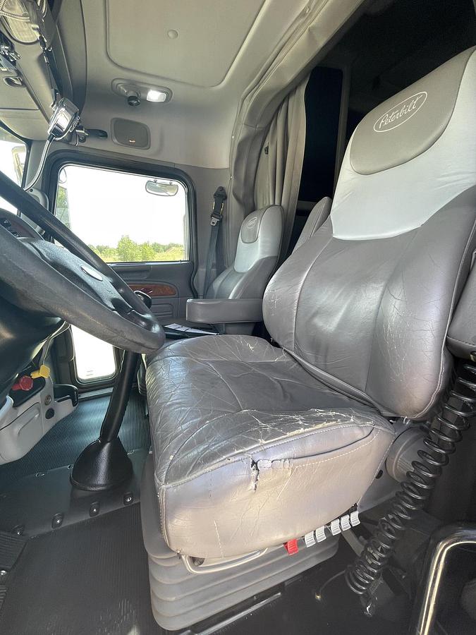 Used 2008 PETERBILT 388