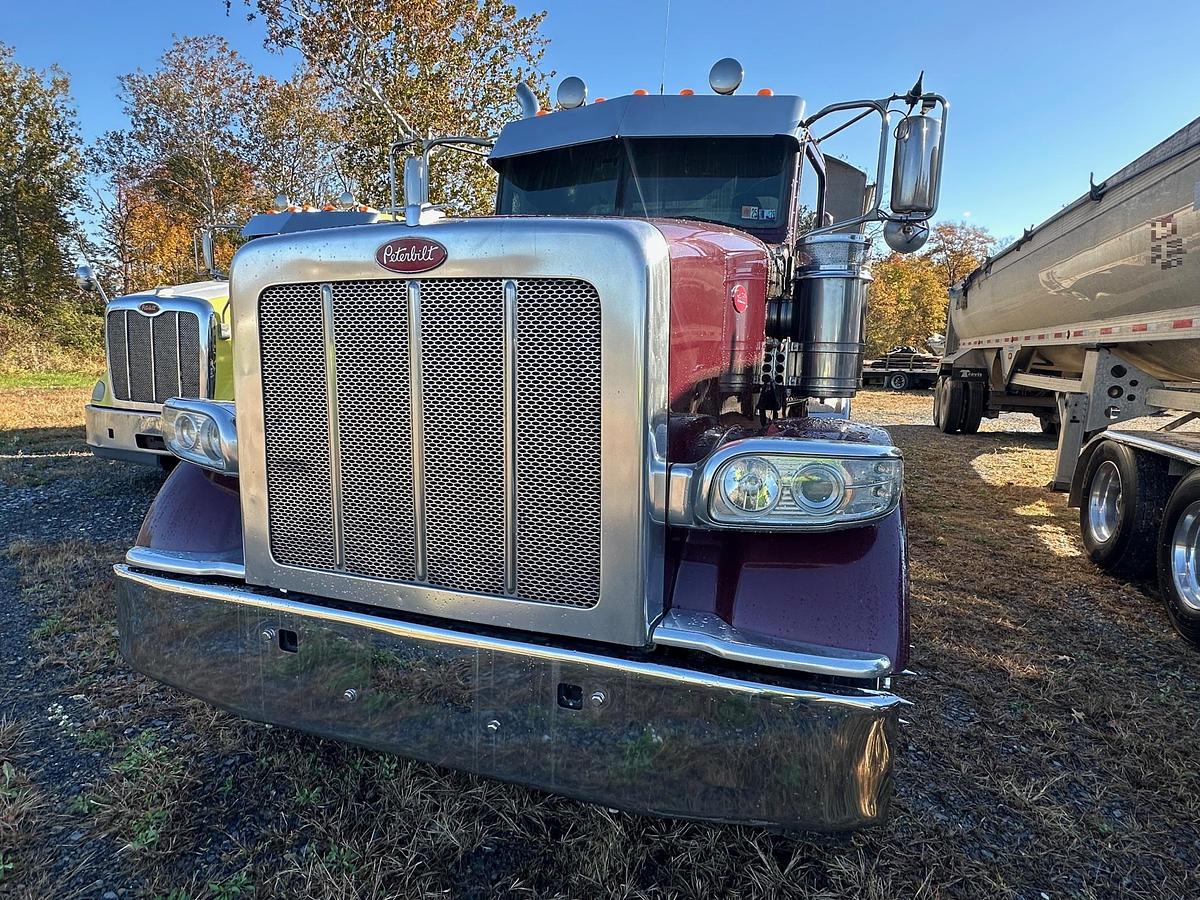 Used 2016 PETERBILT 367