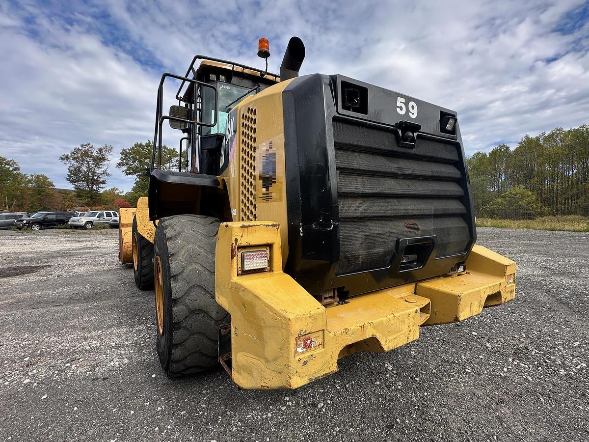 Used 2013 CATERPILLAR 962K