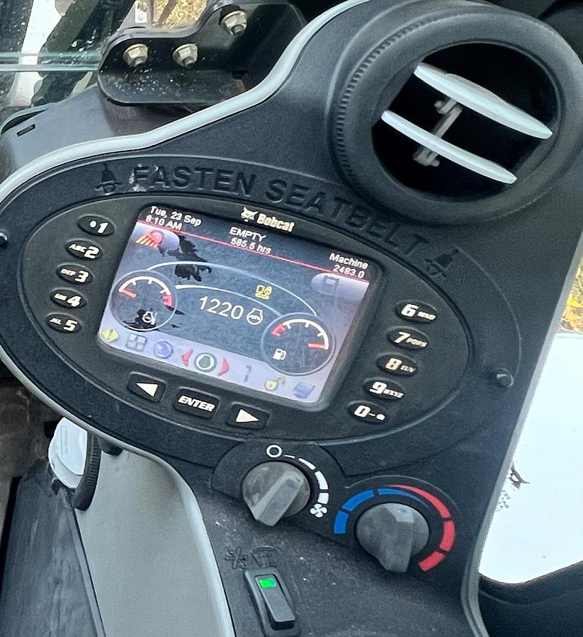 Used 2015 BOBCAT e42