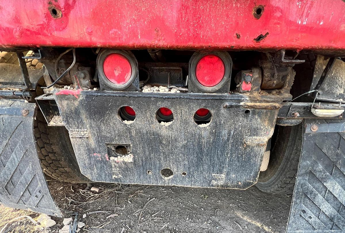 Used 2013 FREIGHTLINER 108SD Dump Truck