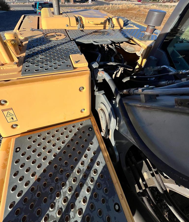 Used 2008 VOLVO EC210CL